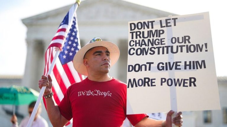 Trump, Bondi watch historic SCOTUS arguments as justices duel over birthright citizenship