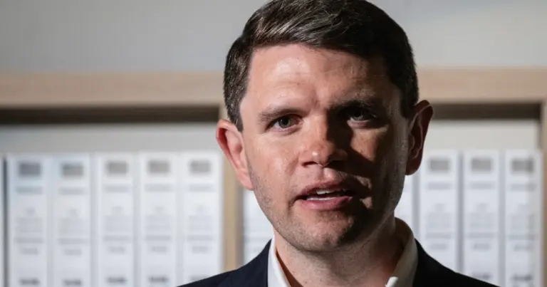 From clean energy warrior to ‘wall of shame,’ James Talarico reverses on a fossil fuel money pledge